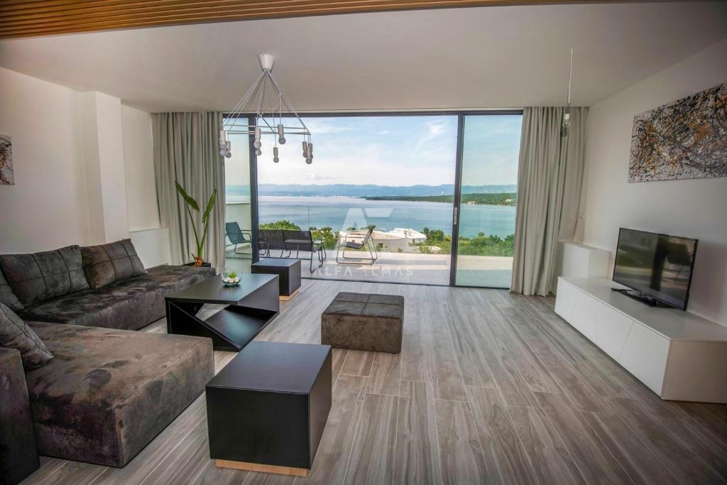 Malinska, luksuzni penthouse s panoramskim pogledom na morje! ID 19