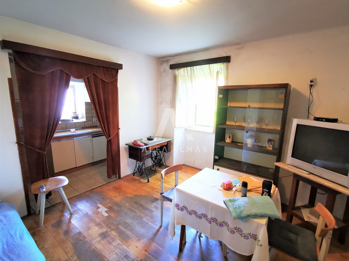Malinska, samostojna hiša za prenovo s pogledom na morje!! ID 248