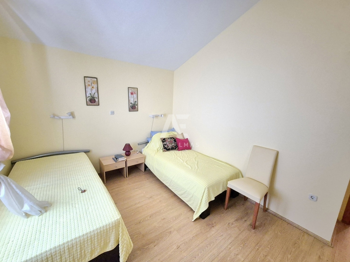 Zaliv Soline, Apartma v drugem redu od morja! ID 631