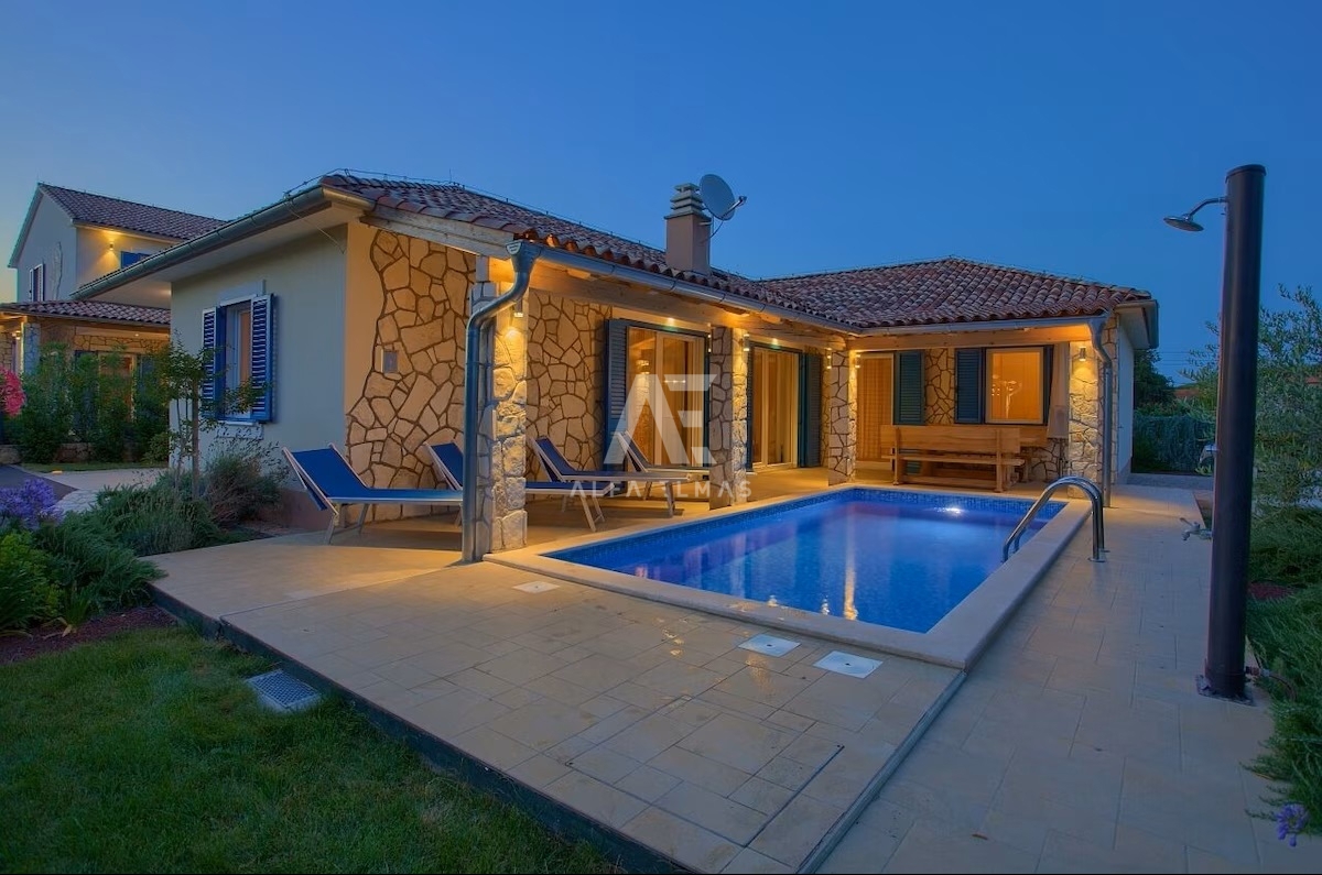 Krk, okolica, samostojna pritlična hiša z bazenom! ID 659