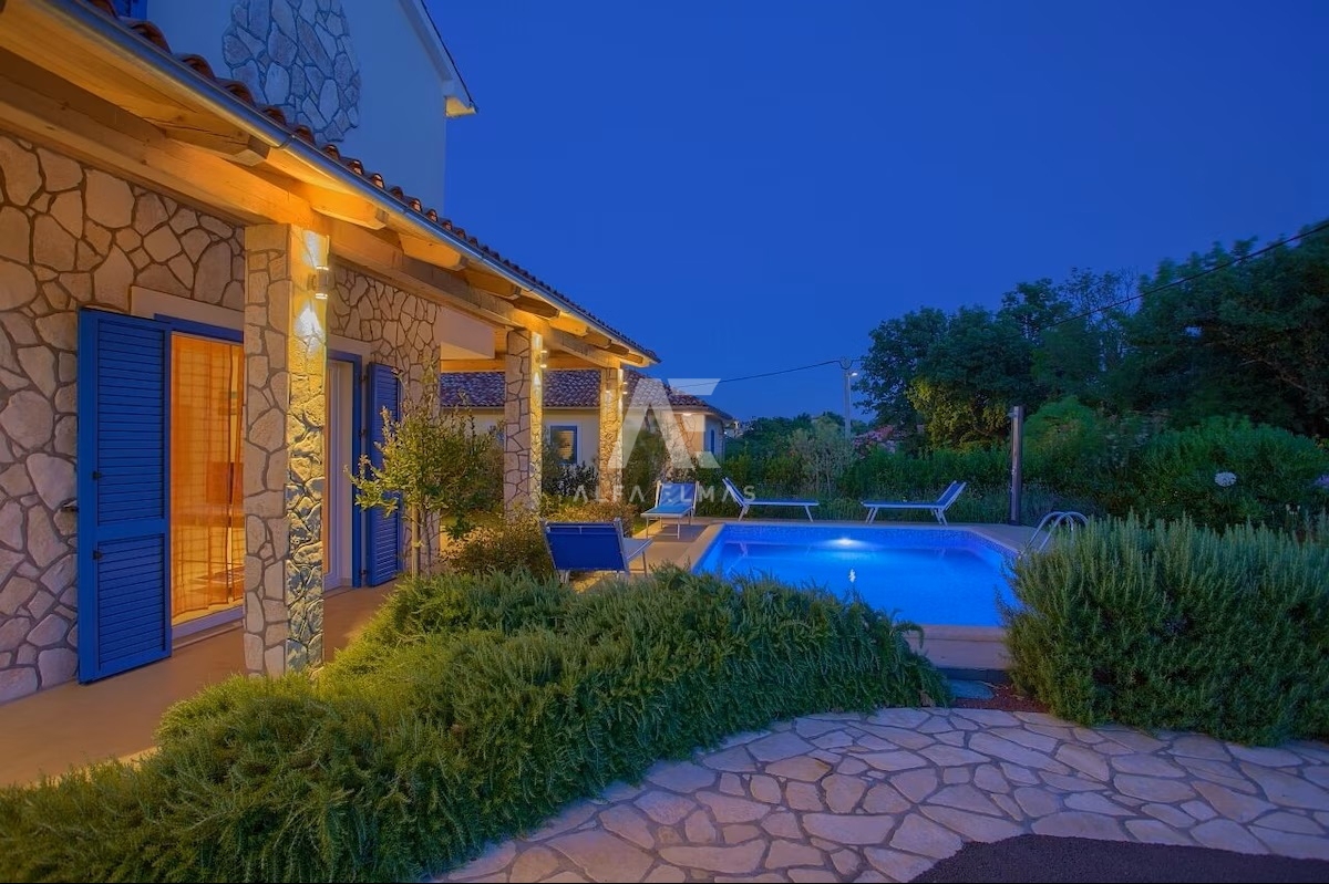 Otok Krk, okolica, samostojna hiša z bazenom! ID 660