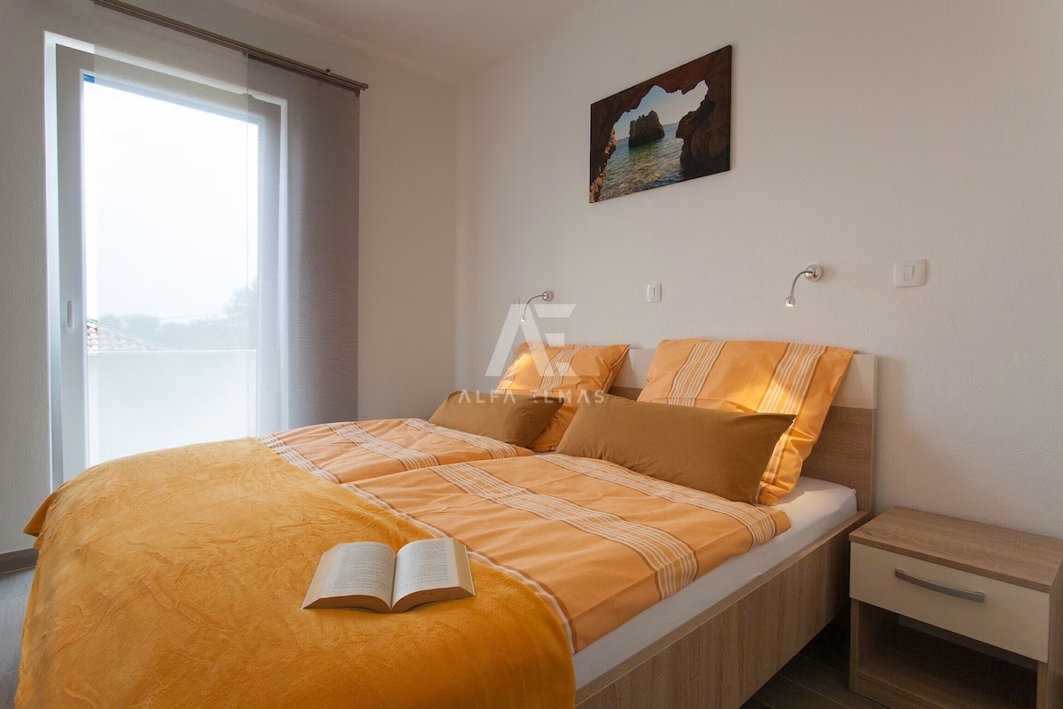 Otok Krk, okolica, samostojna hiša z bazenom! ID 660