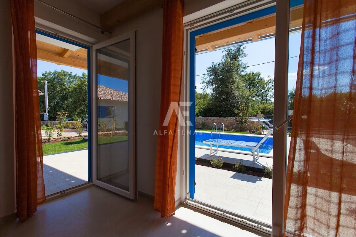 Otok Krk, okolica, samostojna hiša z bazenom! ID 660