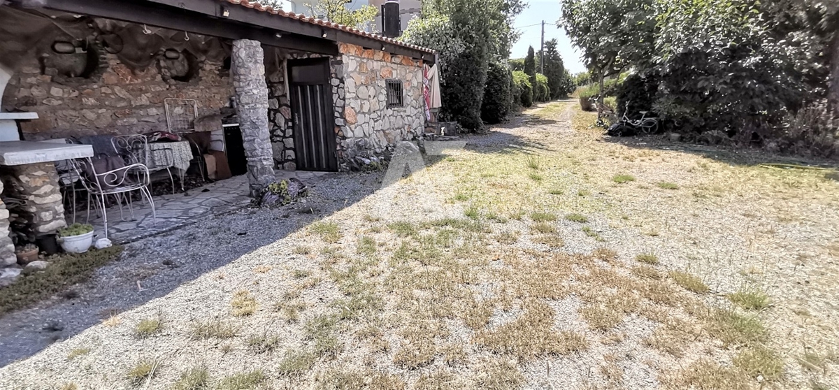 Linardići, hiša s petimi apartmaji na mirni lokaciji! ID 73
