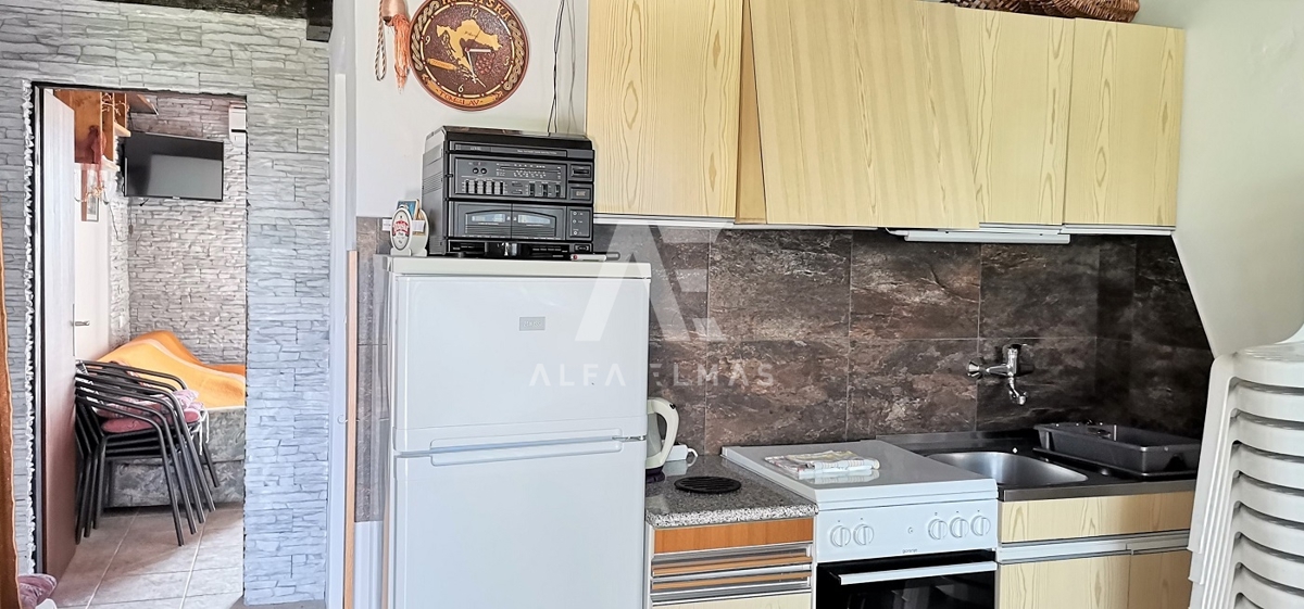  Linardići, hiša s petimi apartmaji na mirni lokaciji! ID 73