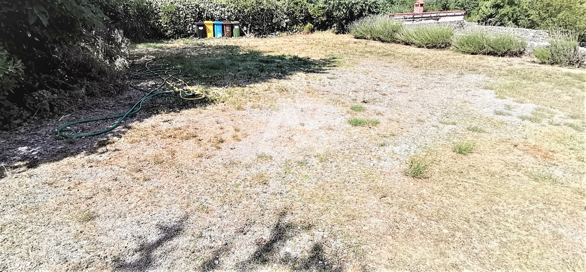  Linardići, hiša s petimi apartmaji na mirni lokaciji! ID 73