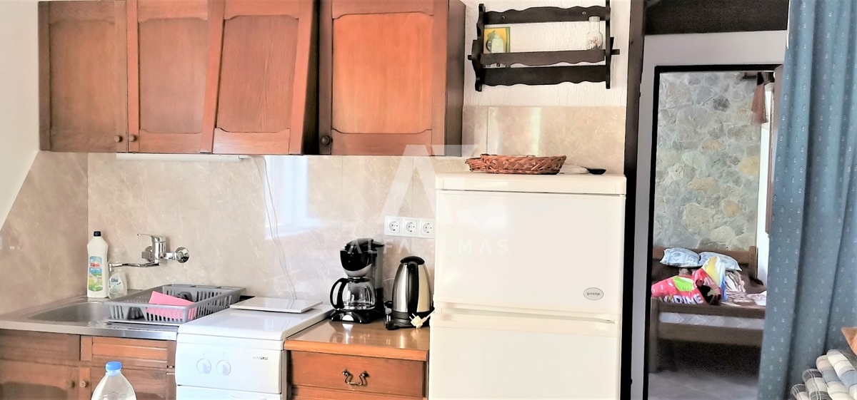 Linardići, hiša s petimi apartmaji na mirni lokaciji! ID 73