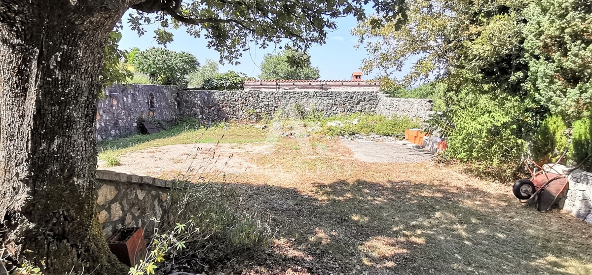  Linardići, hiša s petimi apartmaji na mirni lokaciji! ID 73