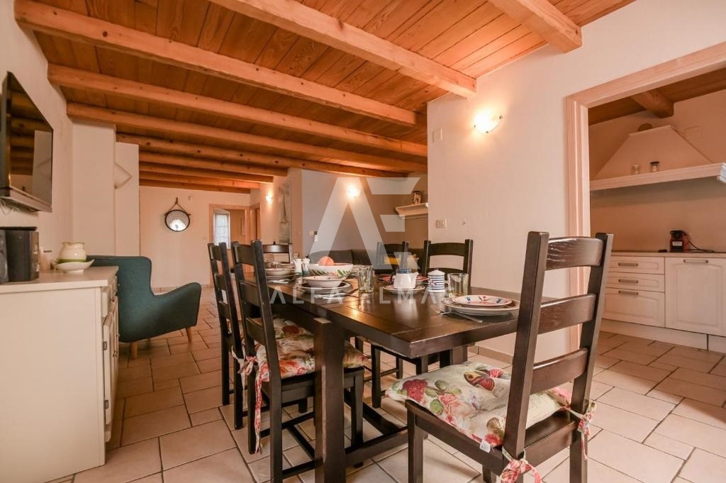 Dobrinj, okolica, luksuzna vila z bazenom in prostornim vrtom!! ID 123