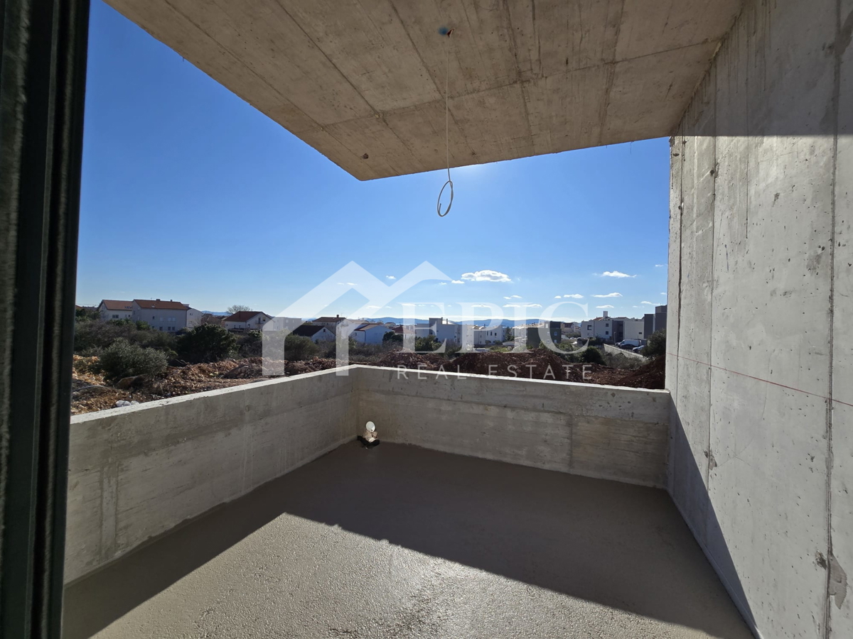 PLOVANIJA, enosobno stanovanje v 1. nadstropju