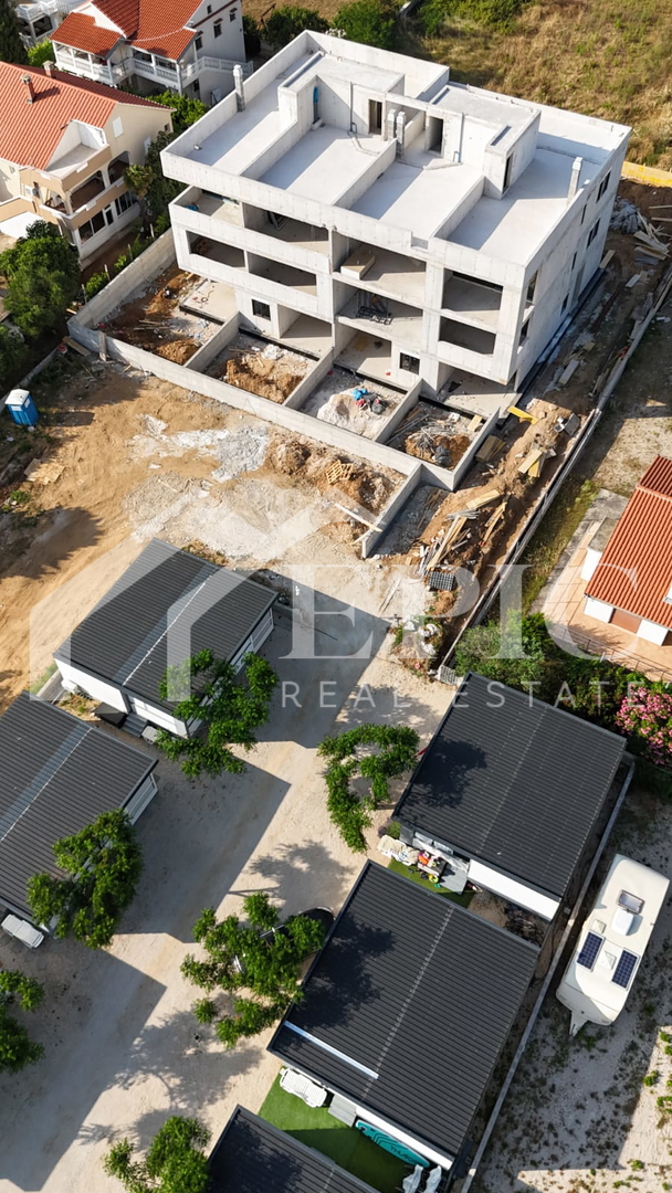 PRIVLAKA, MODERNO STANOVANJE V PRIZEMLJU NOVOGRADNJE