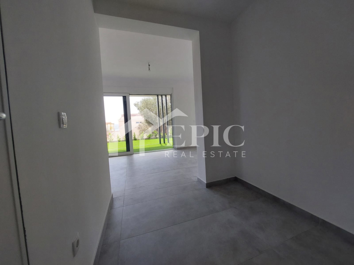 KOŽINO, ZADAR - TROSOBNO STANOVANJE S BAZENOM