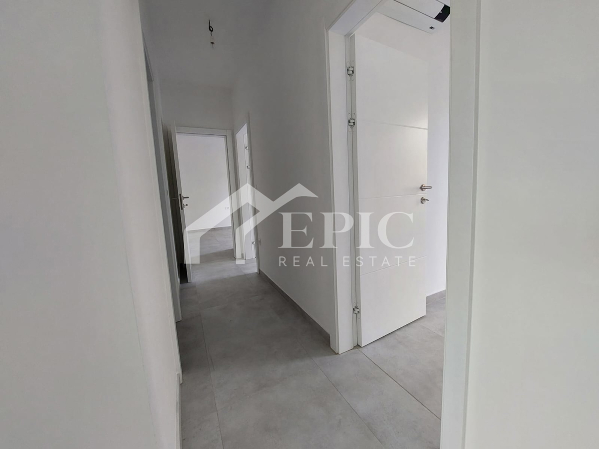 KOŽINO, ZADAR - TROSOBNO STANOVANJE S BAZENOM