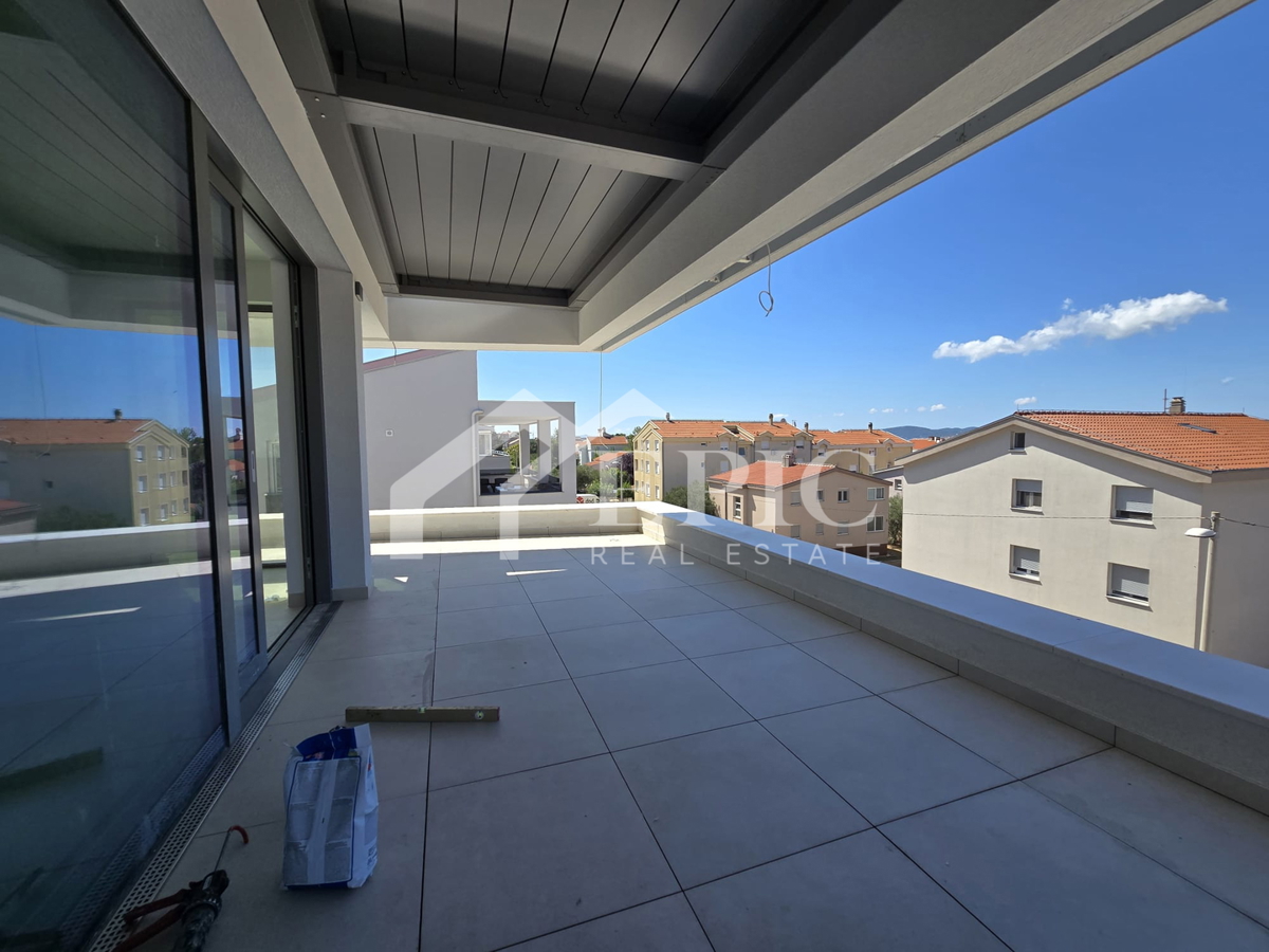 PENTHOUSE V ODLIČNI NOVOGRADNJI