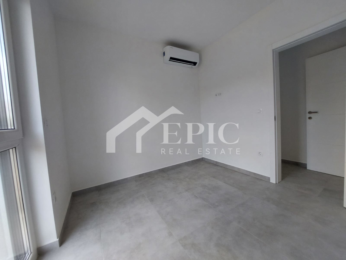 KOŽINO, ZADAR - TRISOBNO STANOVANJE S KROVNIM TERASO