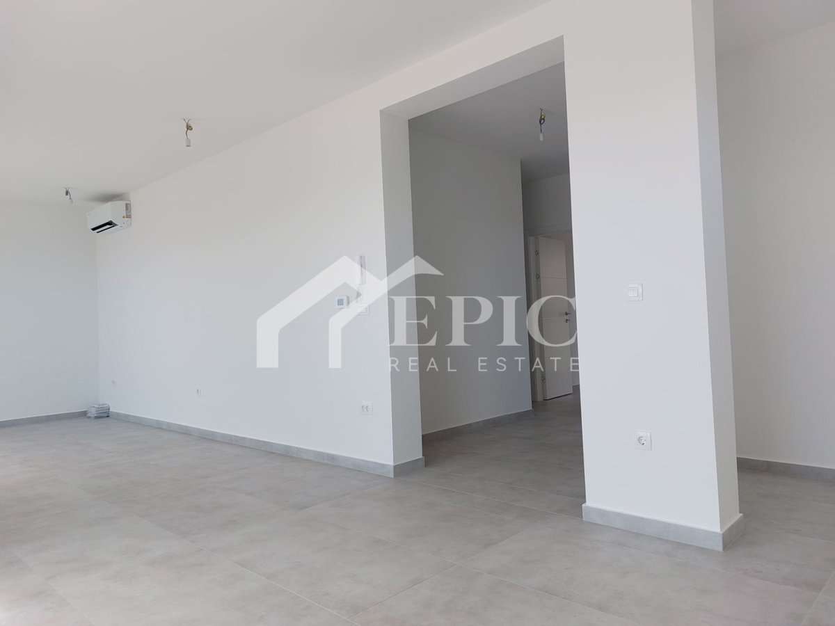 KOŽINO, ZADAR - TRISOBNO STANOVANJE S KROVNIM TERASO