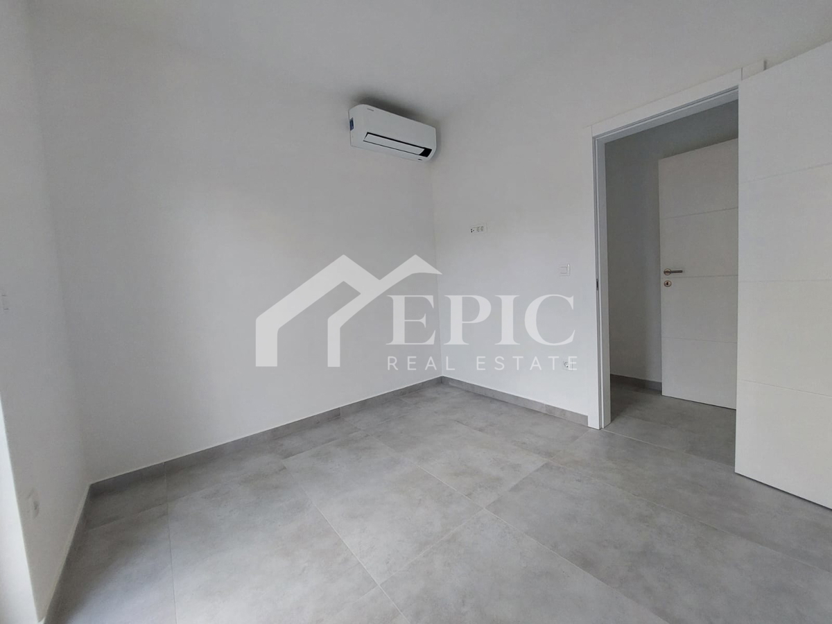 KOŽINO, ZADAR - TRISOBNO STANOVANJE S KROVNIM TERASO