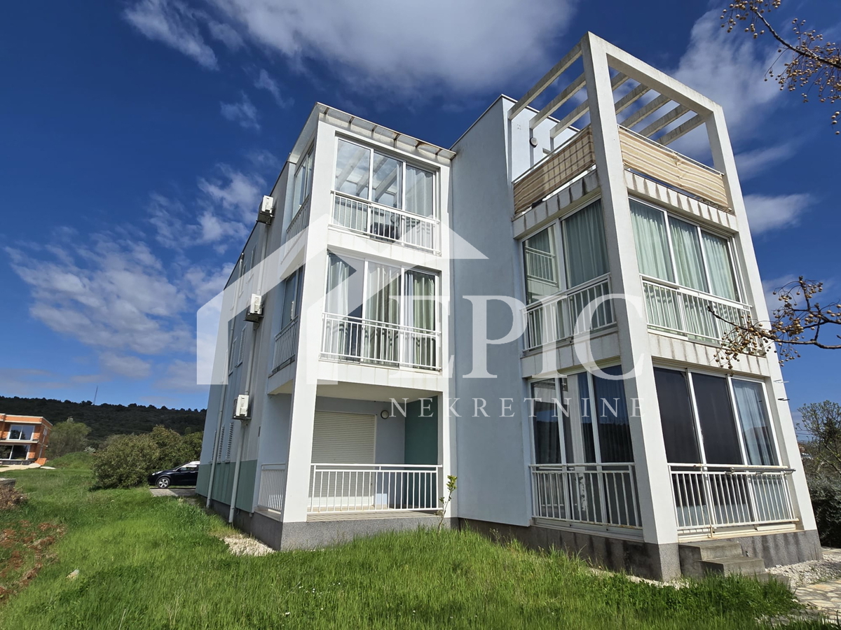 Sukošan, Zadar - opremljen apartma 150 m od plaže