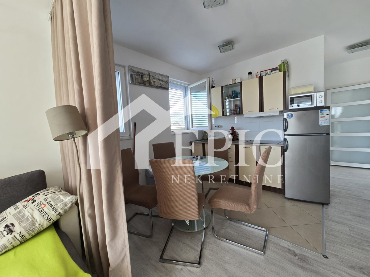 Sukošan, Zadar - opremljen apartma 150 m od plaže