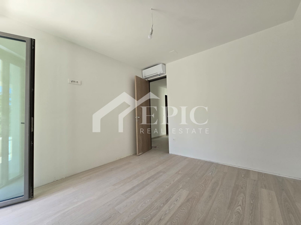 EKSKLUZIVNO STANOVANJE 500 M OD MORJA - POPOLNA PRILOŽNOST ZA ŽIVLJENJE ALI POČITNICE