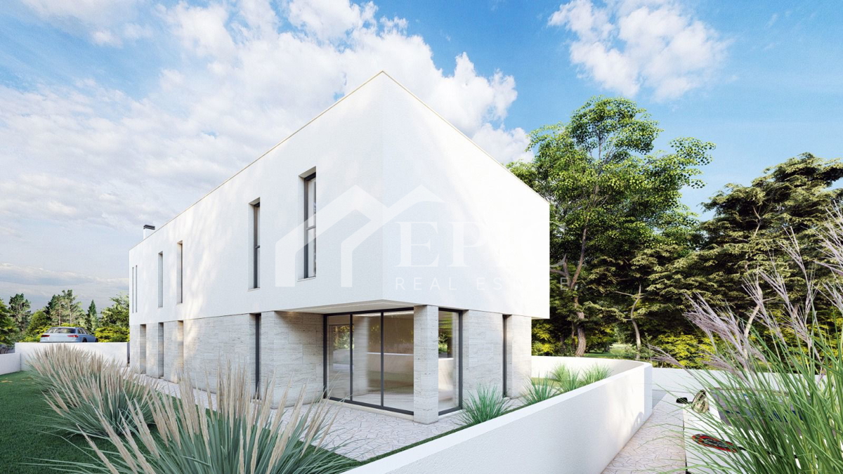 RTINA - ZEMLJIŠČE Z GRADBENO DOVOLJENJEM