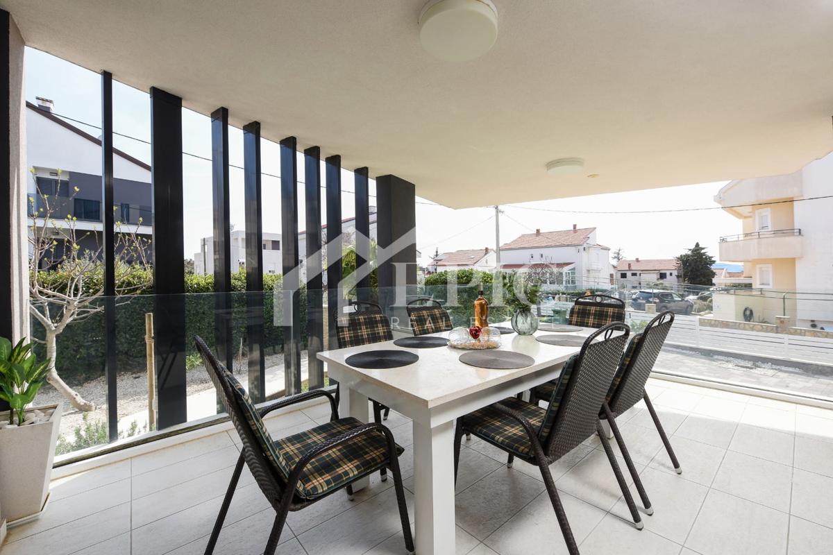 DIKLO - ATRAKTIVNO STANOVANJE, 150 M OD PLAŽE