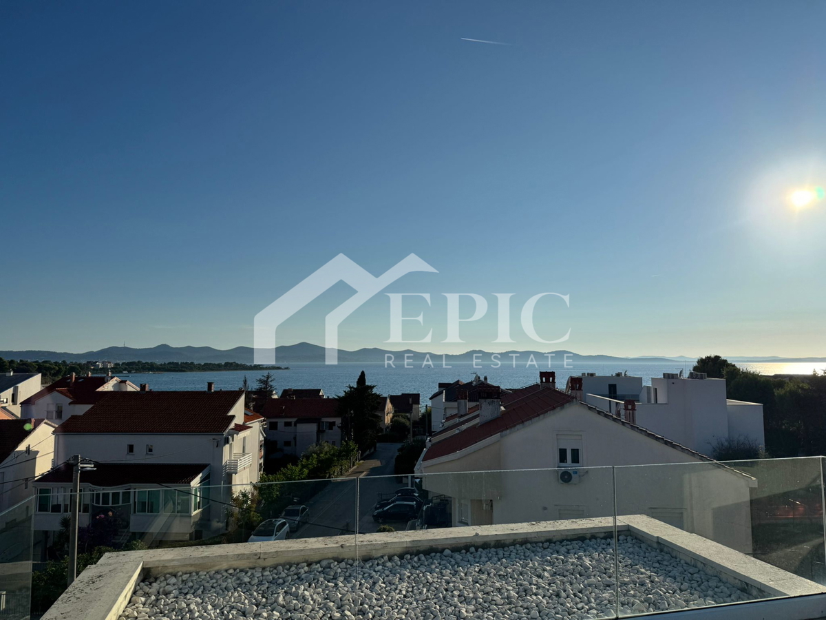 DIKLO - ATRAKTIVNO STANOVANJE, 150 M OD PLAŽE