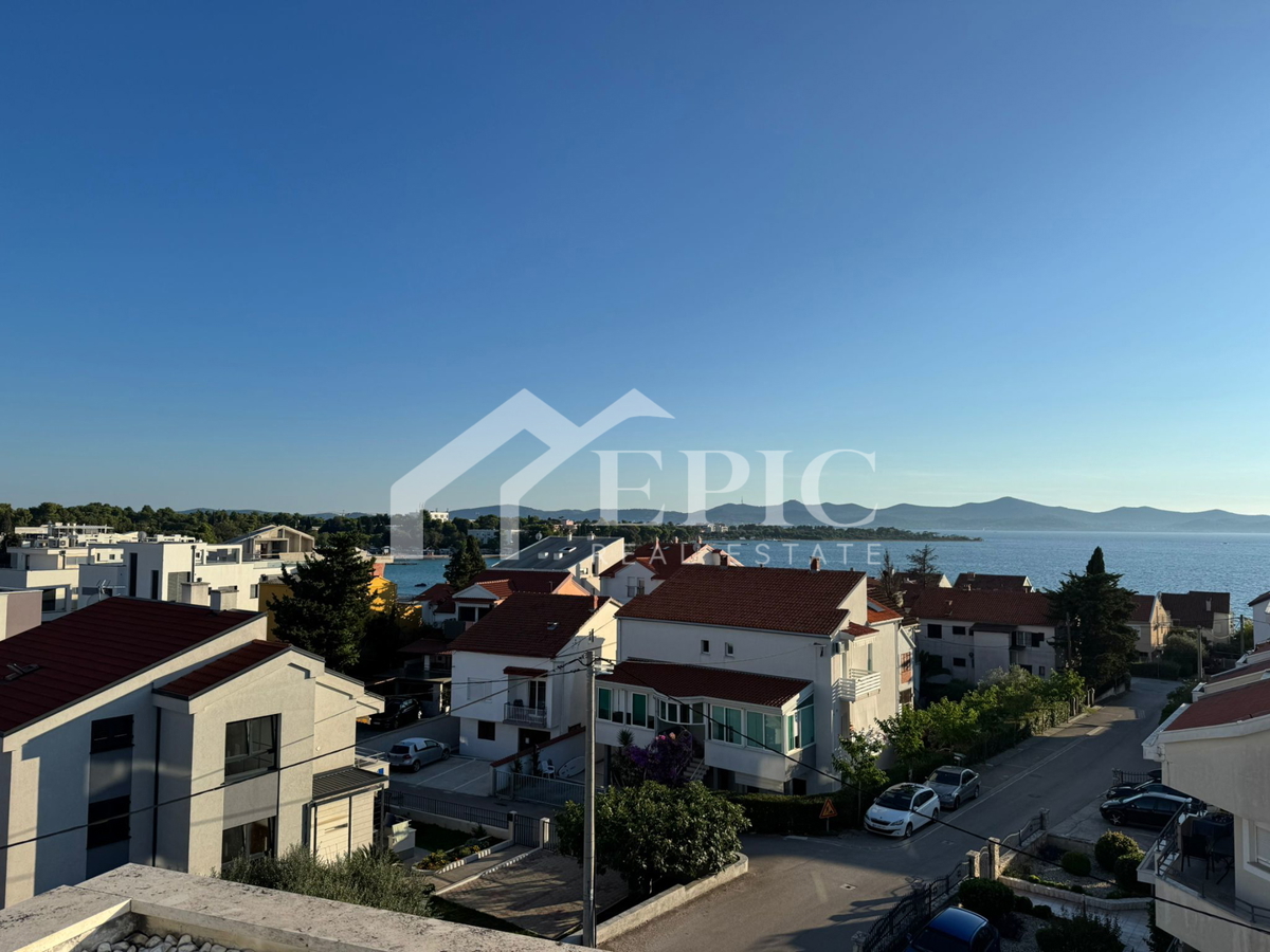 DIKLO - ATRAKTIVNO STANOVANJE, 150 M OD PLAŽE