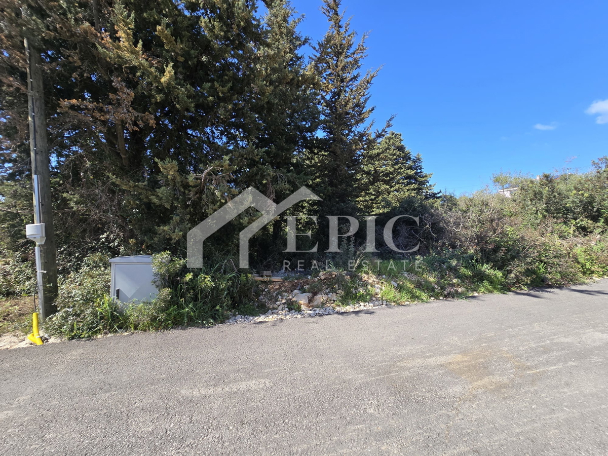 DIKLO, ZADAR - ATRAKTIVNO ZEMLJIŠTE