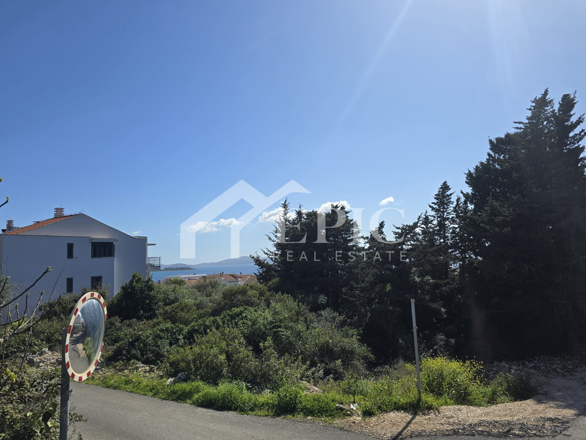 DIKLO, ZADAR - ATRAKTIVNO ZEMLJIŠTE