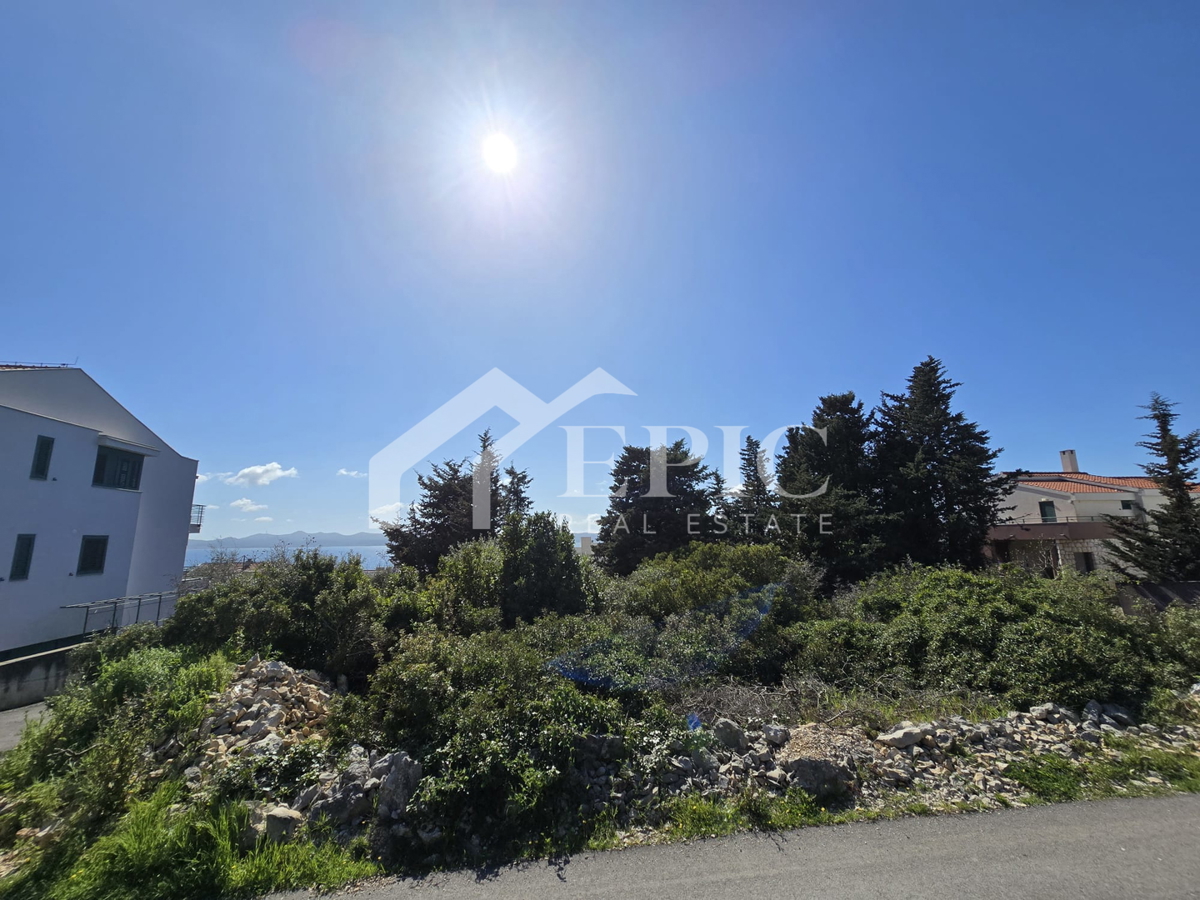 DIKLO, ZADAR - ATRAKTIVNO ZEMLJIŠTE