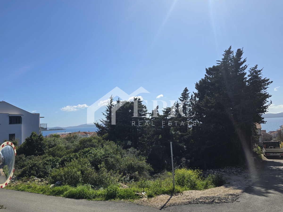 DIKLO, ZADAR - ATRAKTIVNO ZEMLJIŠTE