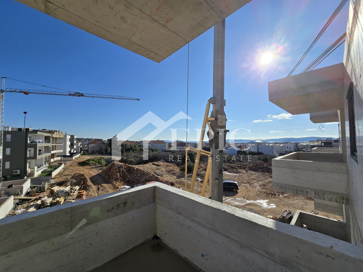 PLOVANIJA, enosobno stanovanje v 2. nadstropju