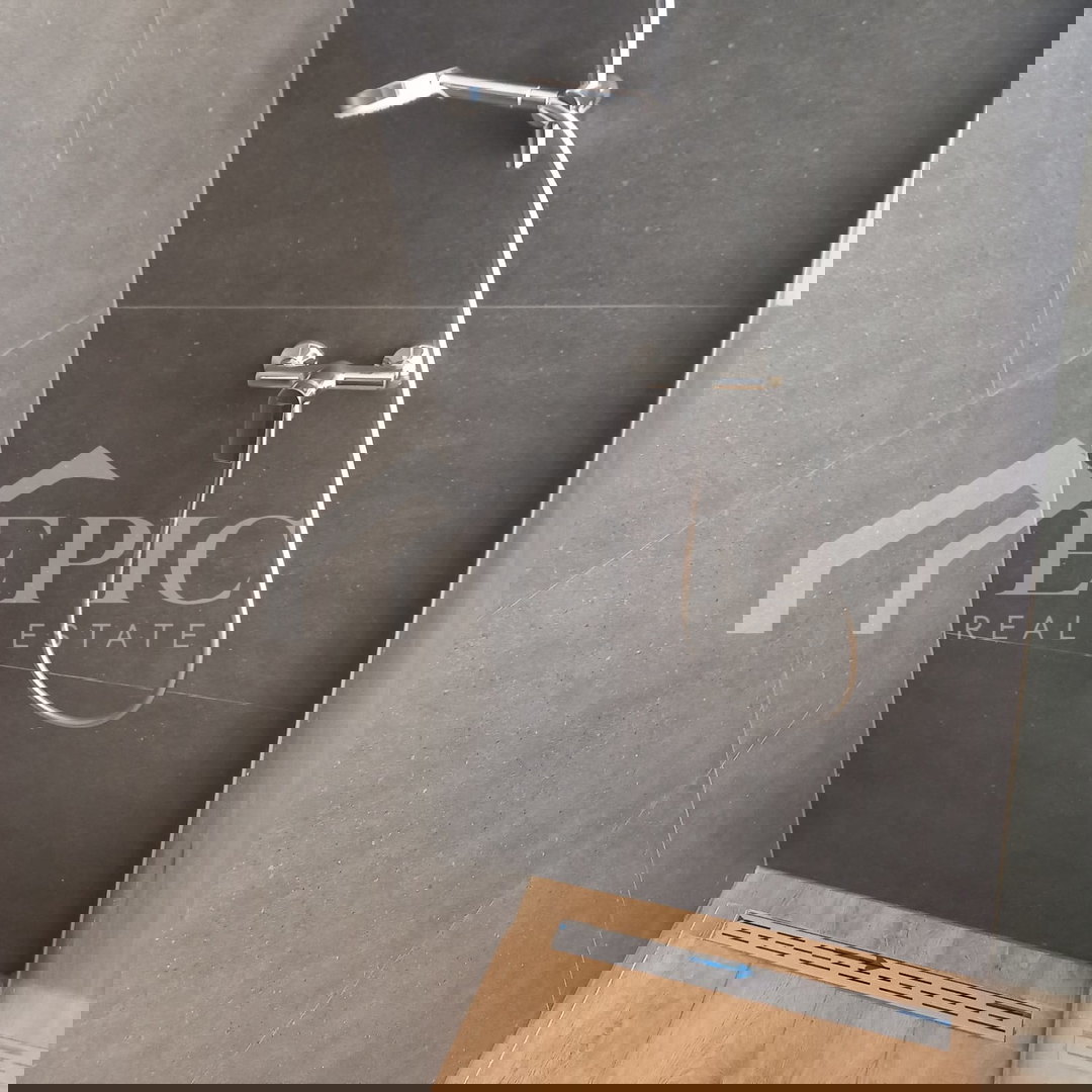 ZADAR, BILI BRIG – Moderno stanovanje s panoramskim pogledom na morje