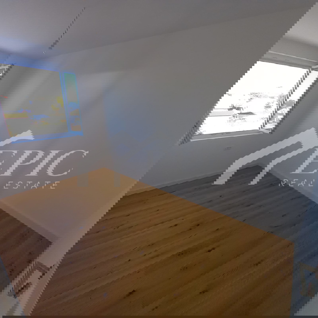 ZADAR, BILI BRIG – Moderno stanovanje s panoramskim pogledom na morje