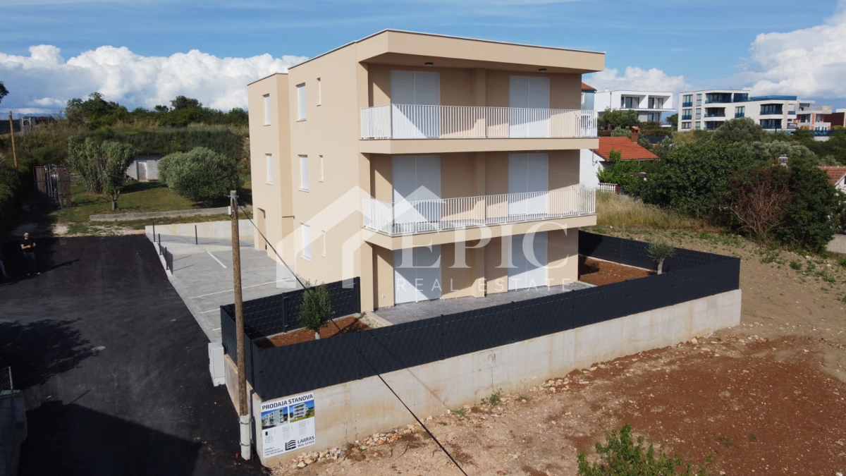 ZADAR, BILI BRIG – Moderno stanovanje s panoramskim pogledom na morje