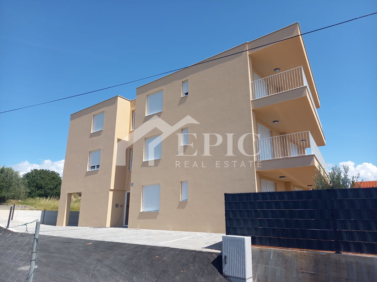 ZADAR, BILI BRIG – Moderno stanovanje s panoramskim pogledom na morje