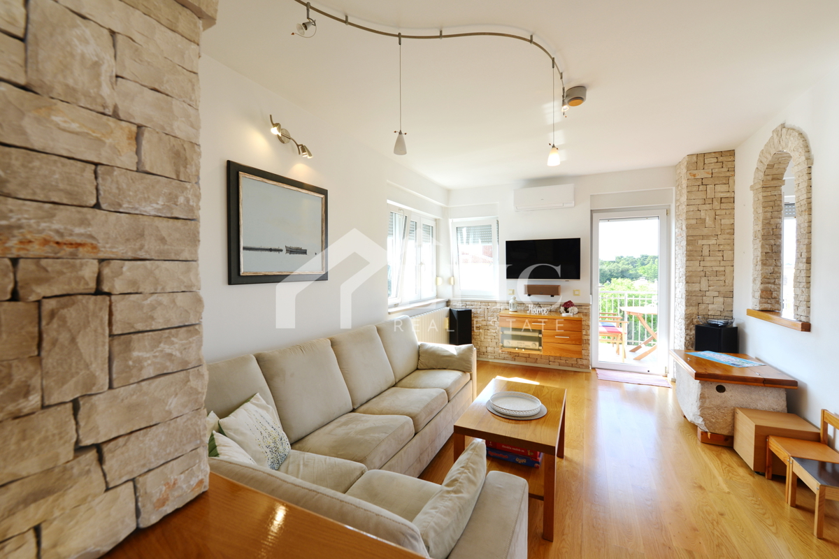 Stanovanje na privlačni lokaciji