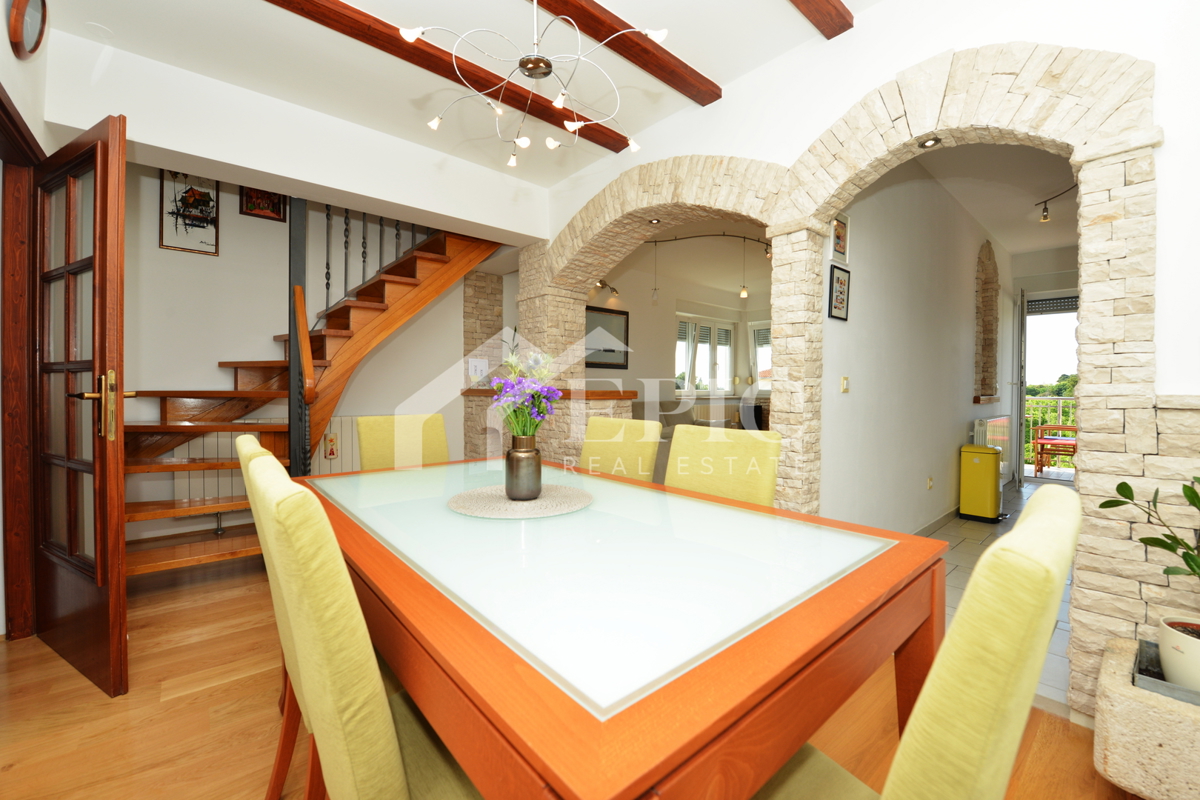 Stanovanje na privlačni lokaciji