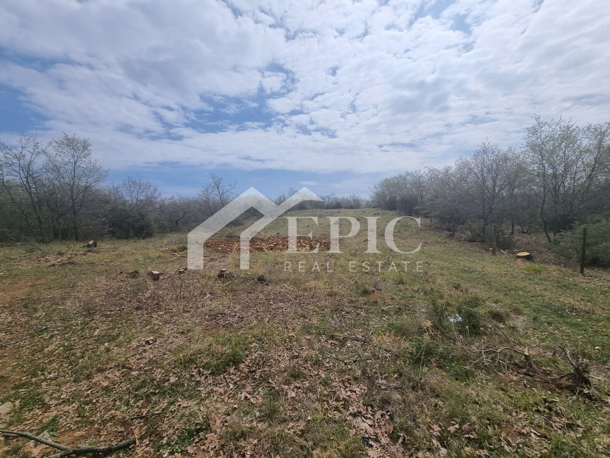 UGODNO!! GRADBENO ZEMLJIŠČE