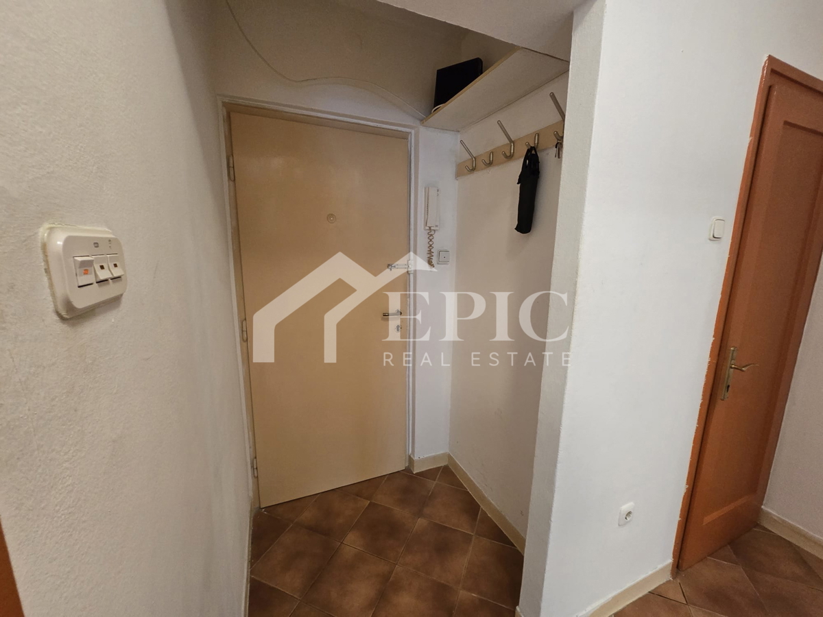 STAN V ZADRU – BLIZINA CENTRA, IDEALEN ZA INVESTICIJO!