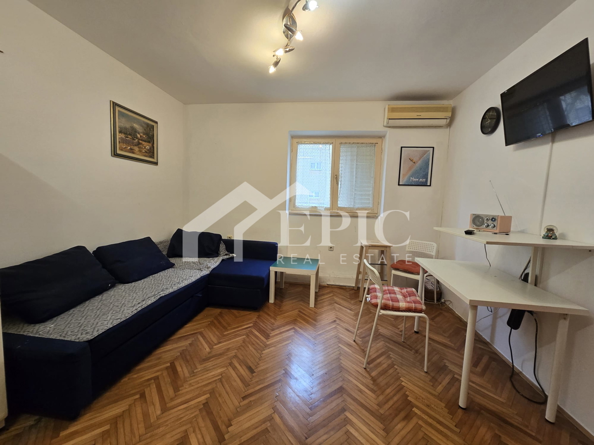 STAN V ZADRU – BLIZINA CENTRA, IDEALEN ZA INVESTICIJO!