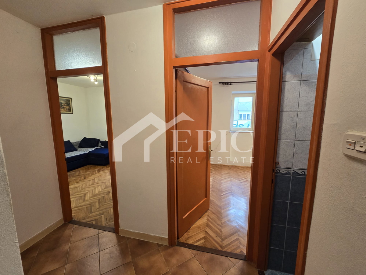 STAN V ZADRU – BLIZINA CENTRA, IDEALEN ZA INVESTICIJO!