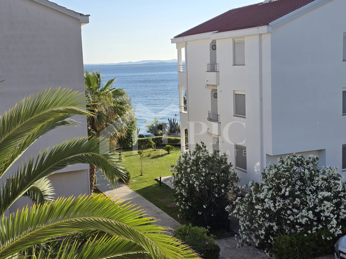 PRILOŽNOST!! ČUDOVITO, OPREMLJENO STANOVANJE, 70 METROV OD PLAŽE