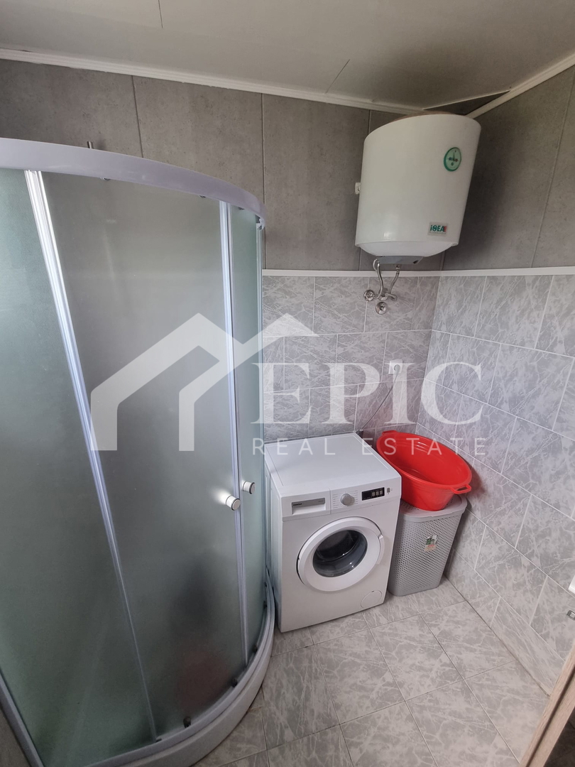 Samostojna hiša v Gračacu