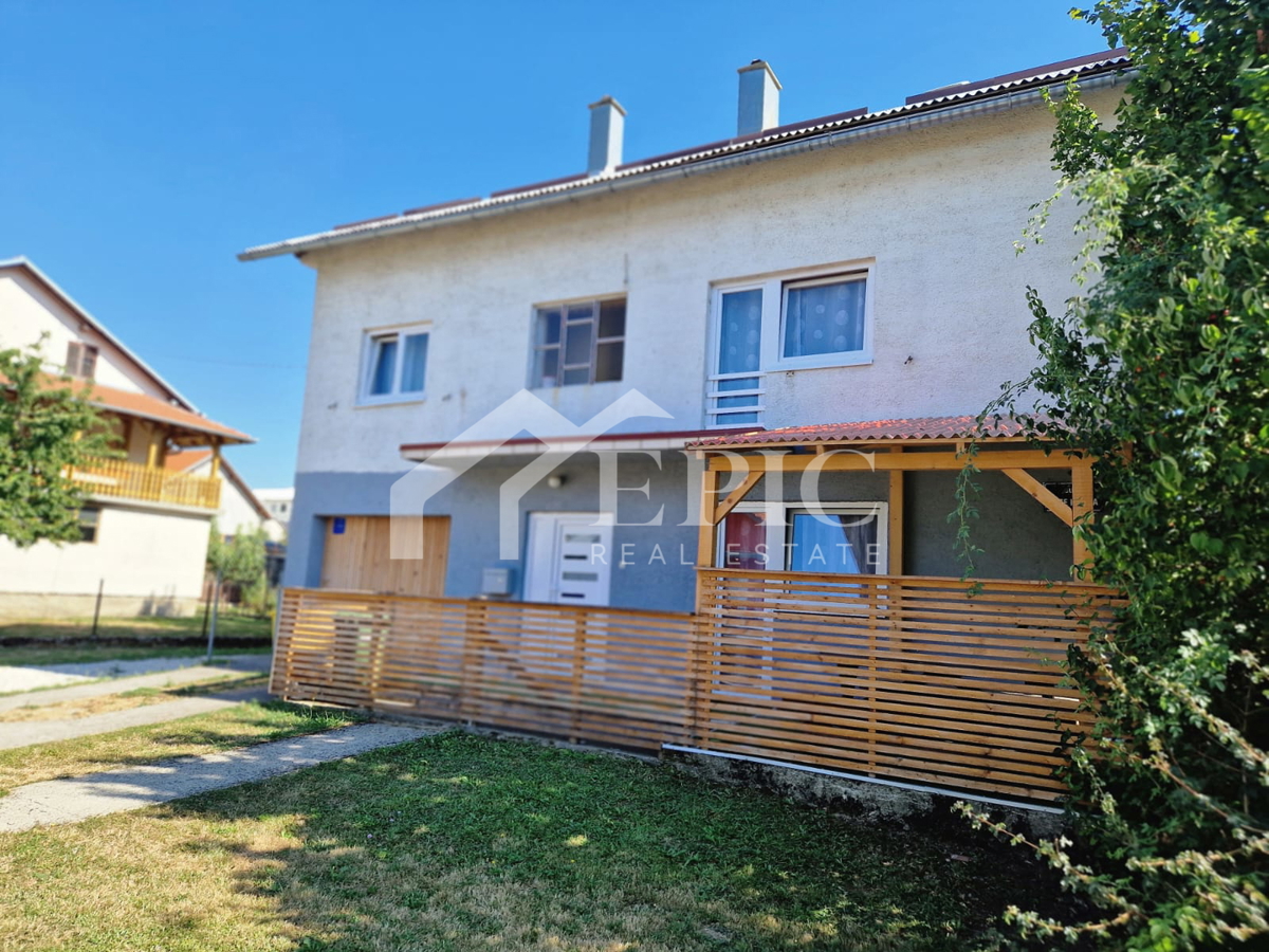 Samostojna hiša v Gračacu