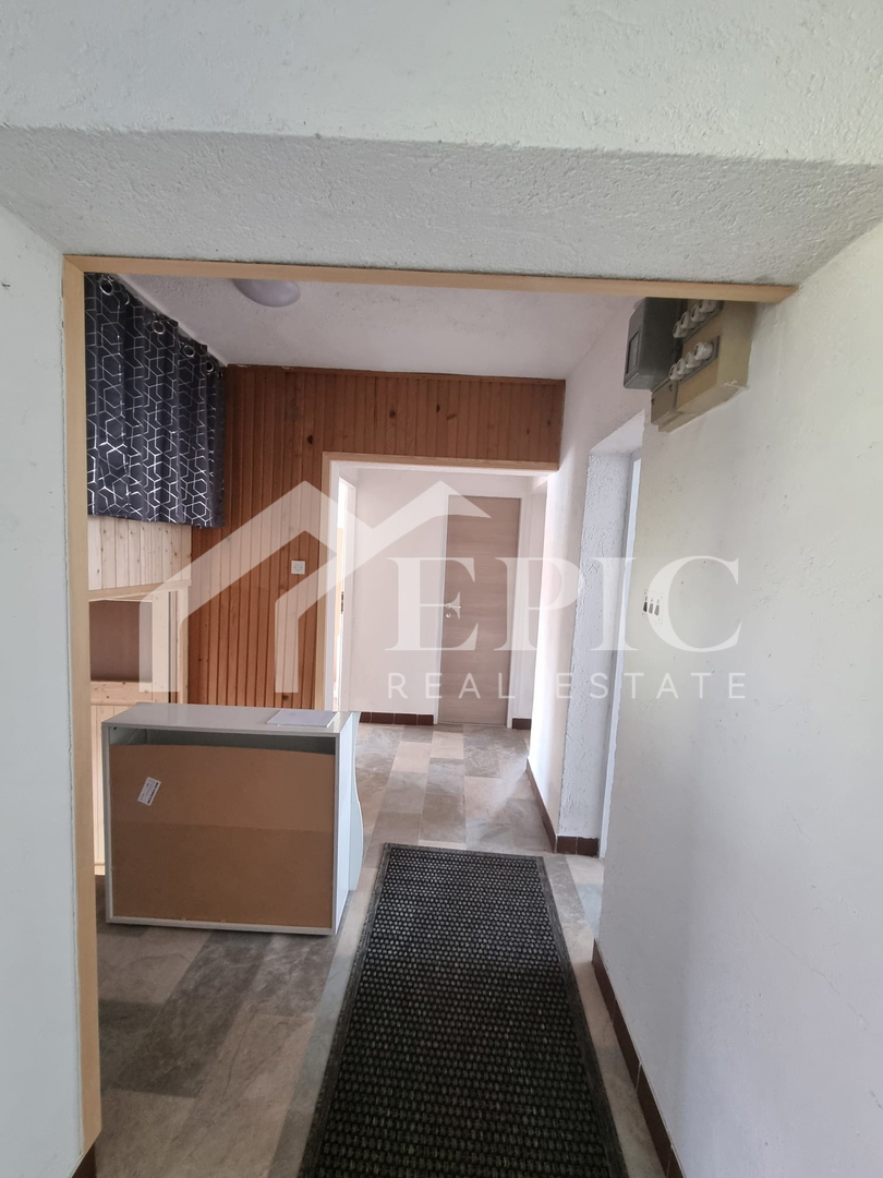 Samostojna hiša v Gračacu