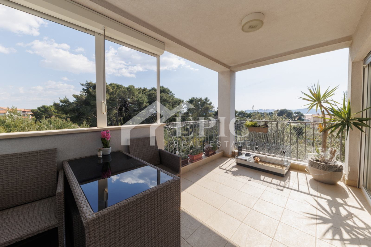 Prostorno dvonadstropno stanovanje