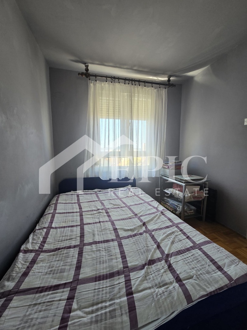 Trosobno stanovanje v 3. nadstropju - Bili Brig