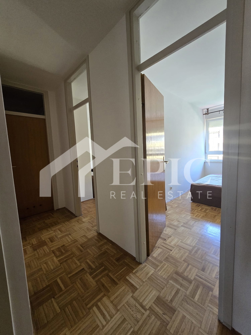 Trosobno stanovanje v 3. nadstropju - Bili Brig